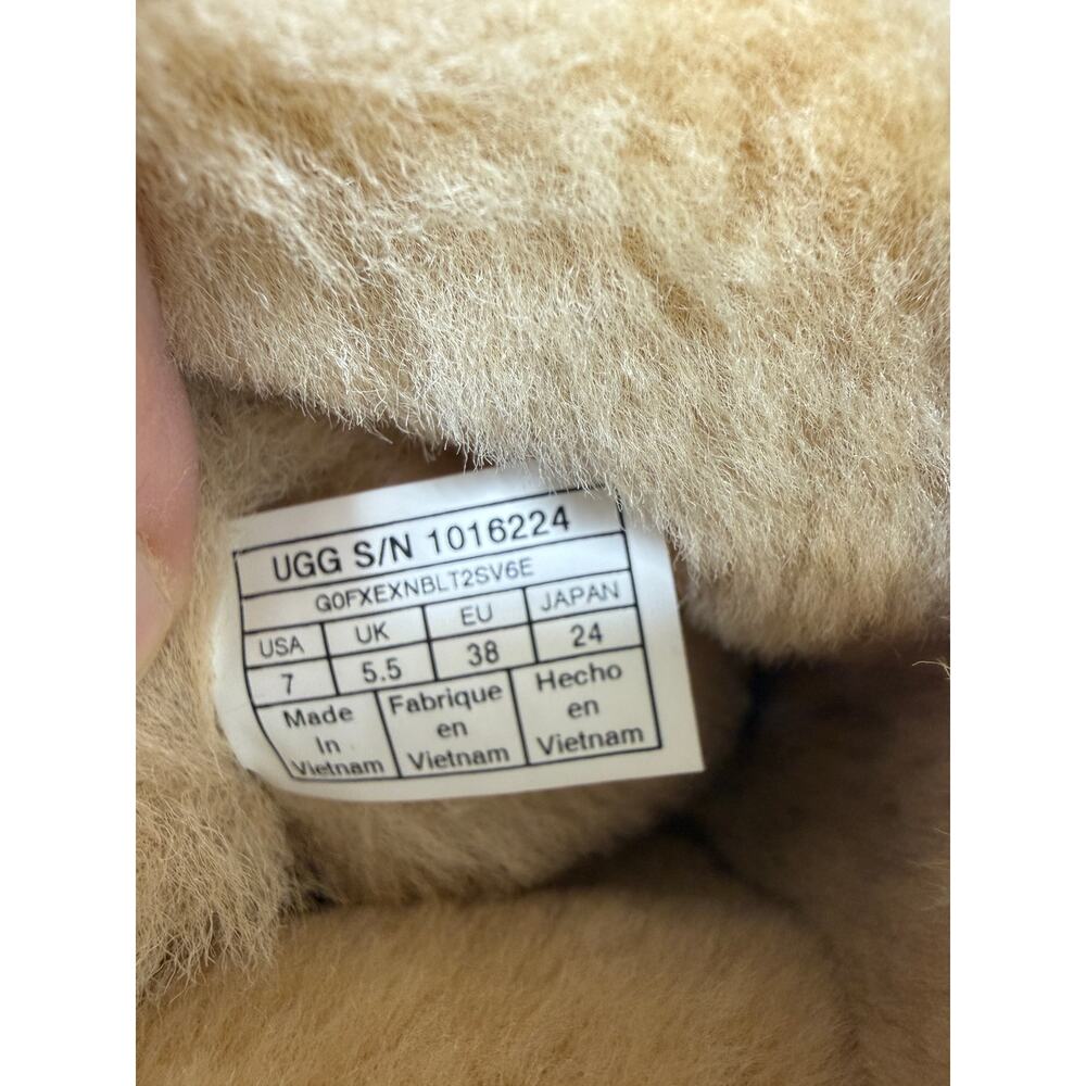 UGG Classic Tall II Chestnut Sheepskin Boots Women’s 7 Cozy Neutral - Picture 7 of 7